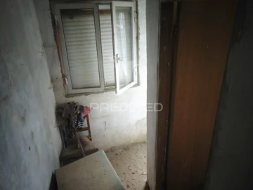 Moradia T4 para Venda em Andrães