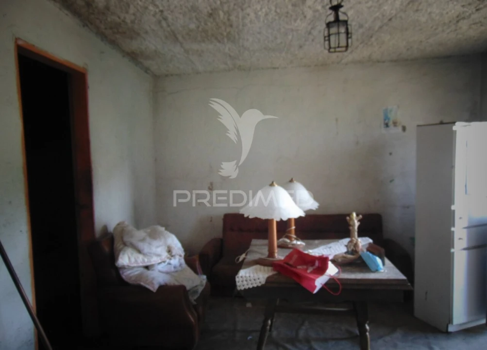 Moradia T4 para Venda em Andrães Foto 27