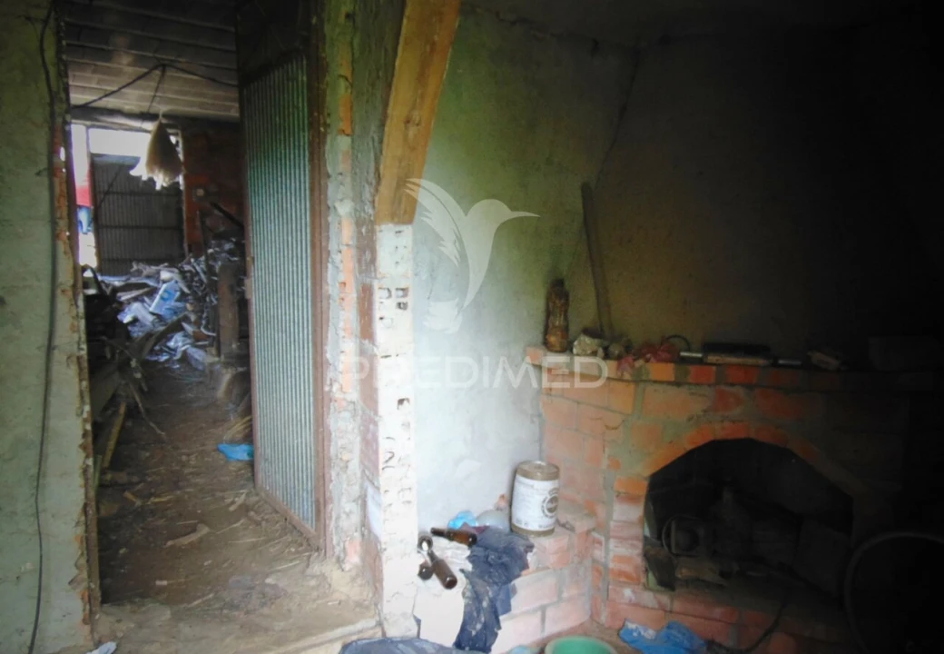 Moradia T4 para Venda em Andrães Foto 19