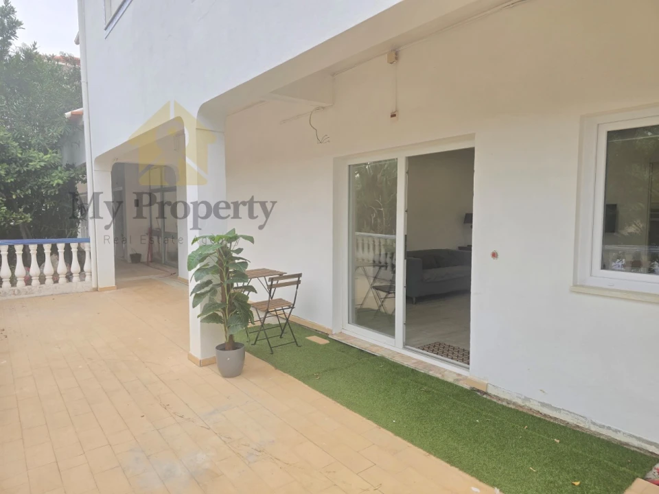Apartamento T1 para Venda em Albufeira e Olhos de Água Foto 1