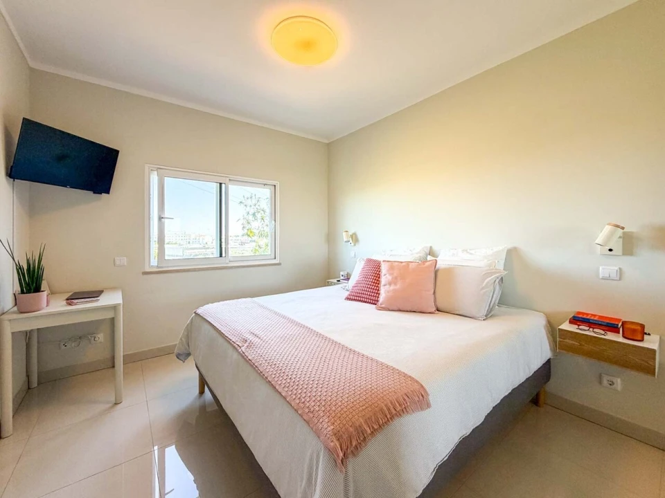 Apartamento T2 para Venda em Portimão Foto 26