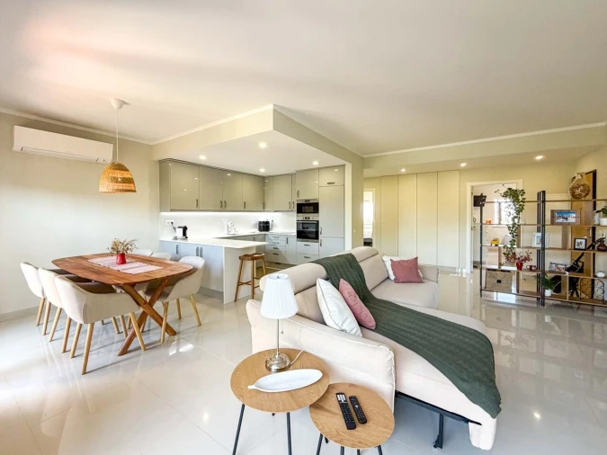 Apartamento T2 para Venda em Portimão Foto 8