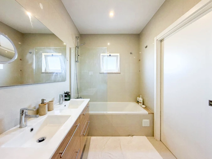 Apartamento T2 para Venda em Portimão Foto 31