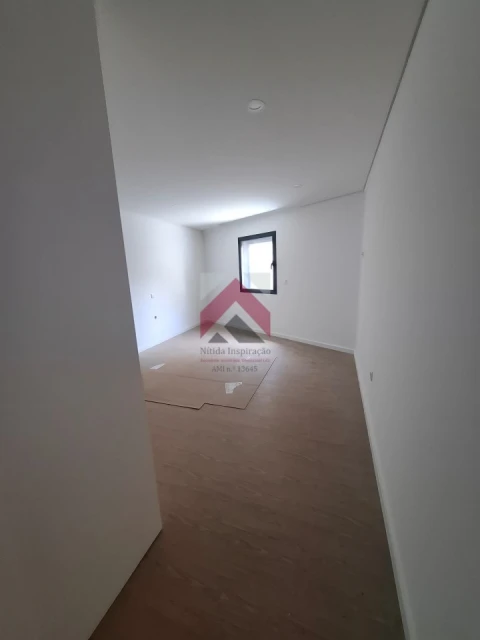 Apartamento T1 para Venda em Esgueira