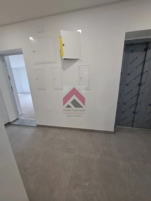 Apartamento T1 para Venda em Esgueira