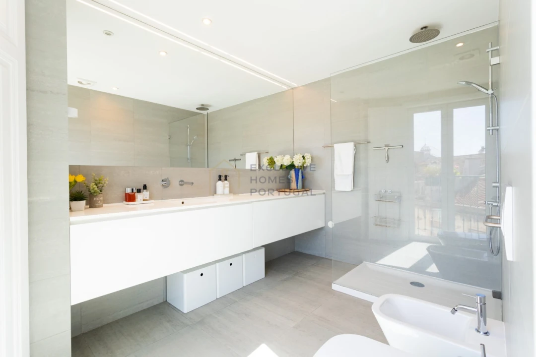 Apartamento T1 para Venda em Santa Maria Maior Foto 5
