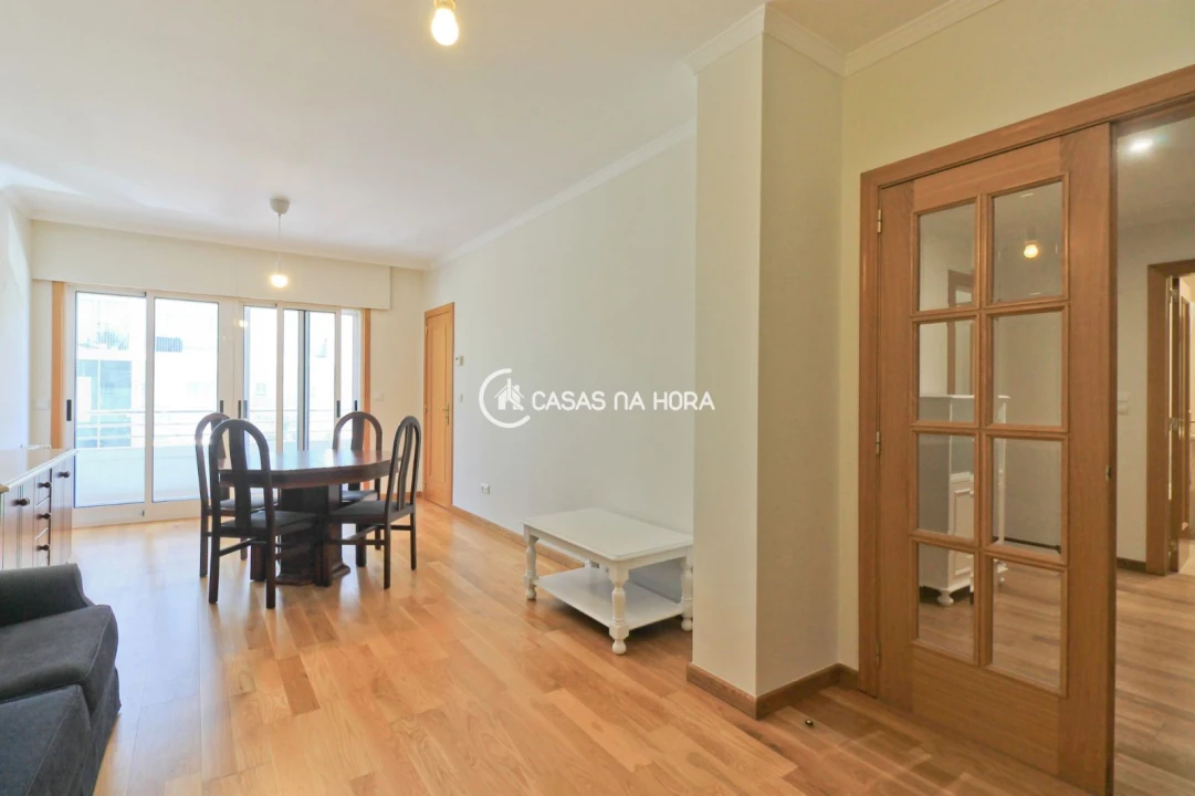 Apartamento T1 para Arrendamento em Lordelo do Ouro e Massarelos Foto 16