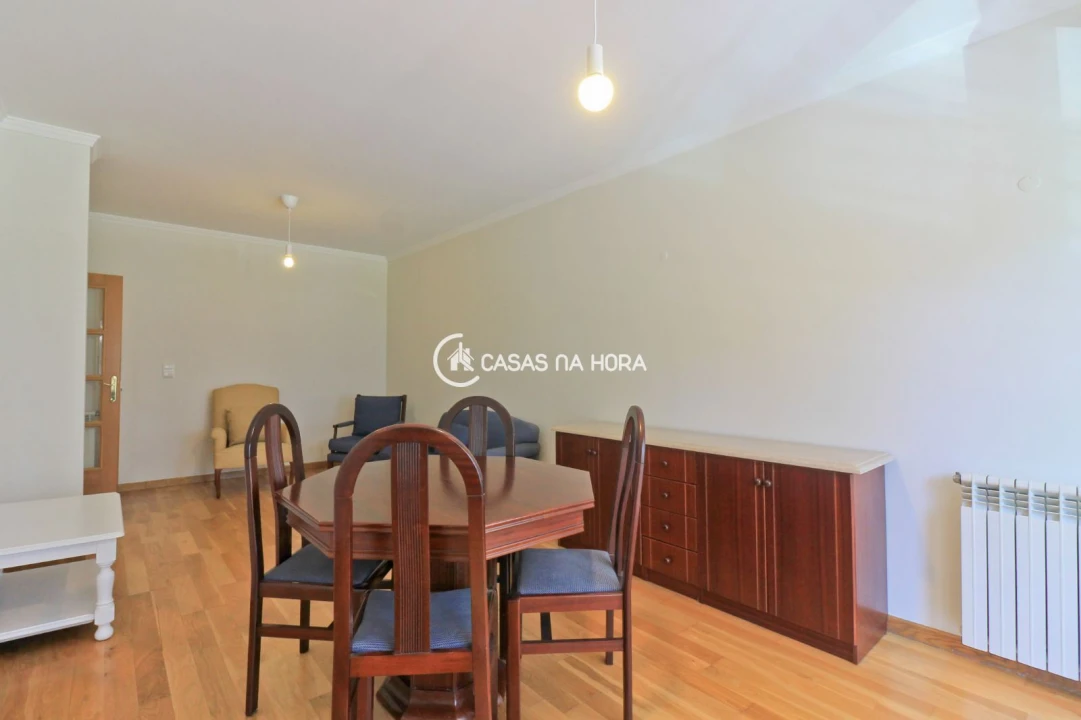 Apartamento T1 para Arrendamento em Lordelo do Ouro e Massarelos Foto 17