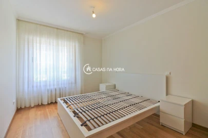 Apartamento T1 para Arrendamento em Lordelo do Ouro e Massarelos
