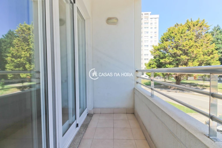 Apartamento T1 para Arrendamento em Lordelo do Ouro e Massarelos Foto 18