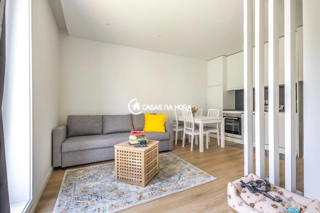 Apartamento T2 para Arrendamento em Lordelo do Ouro e Massarelos Foto 2