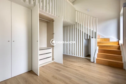 Apartamento T2 para Arrendamento em Lordelo do Ouro e Massarelos
