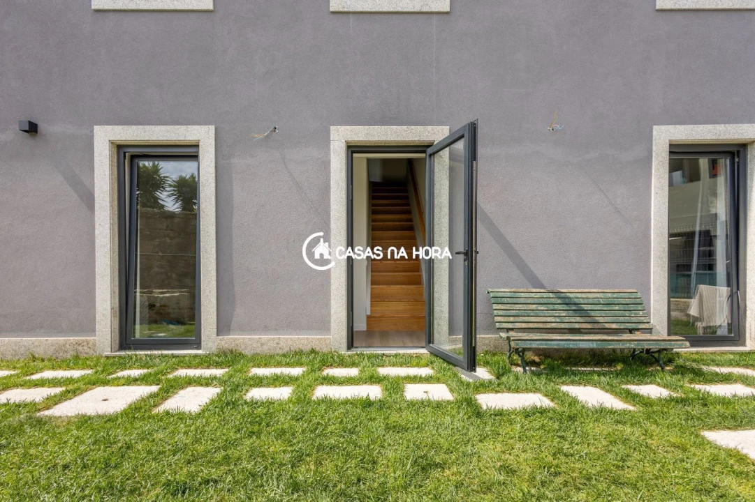 Apartamento T2 para Arrendamento em Lordelo do Ouro e Massarelos Foto 21