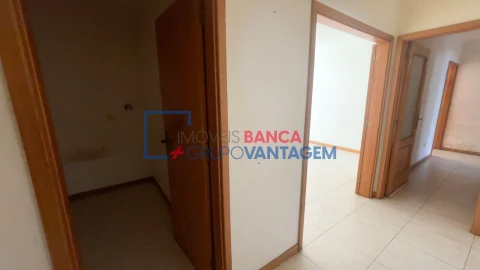 Apartamento T3 para Venda em O. Azeméis, Riba-Ul, Ul, Macinhata Seixa, Madail