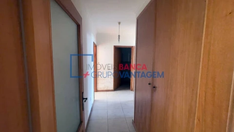 Apartamento T3 para Venda em O. Azeméis, Riba-Ul, Ul, Macinhata Seixa, Madail