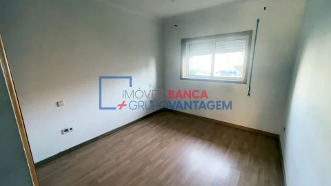 Apartamento T3 para Venda em O. Azeméis, Riba-Ul, Ul, Macinhata Seixa, Madail
