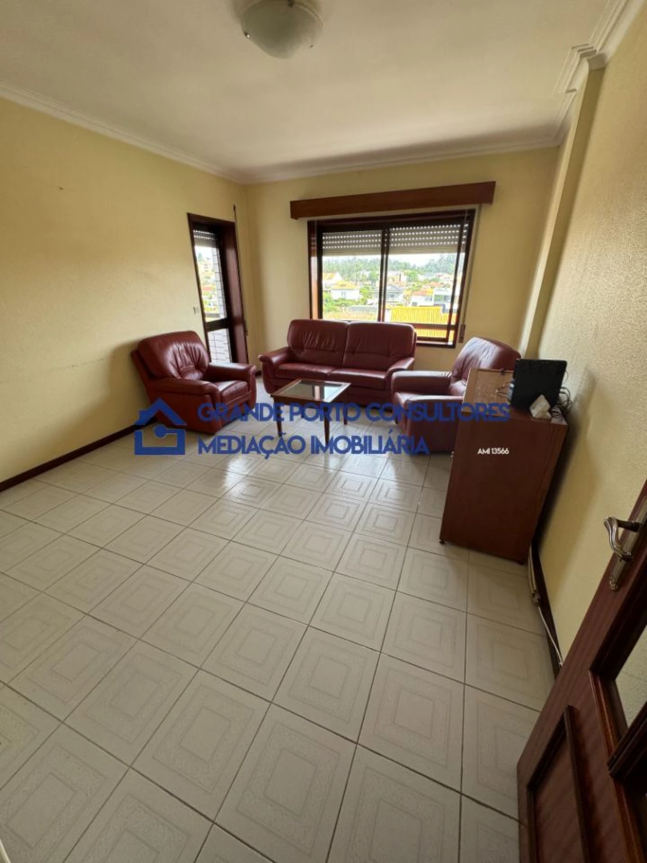 Apartamento T1 para Arrendamento em Castêlo da Maia Foto 2