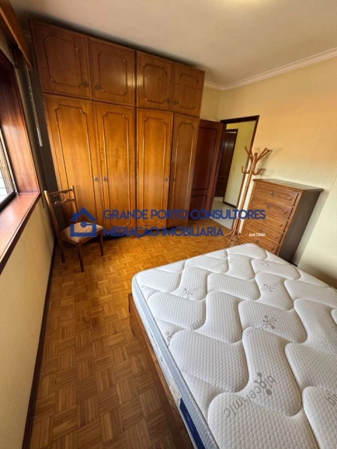 Apartamento T1 para Arrendamento em Castêlo da Maia
