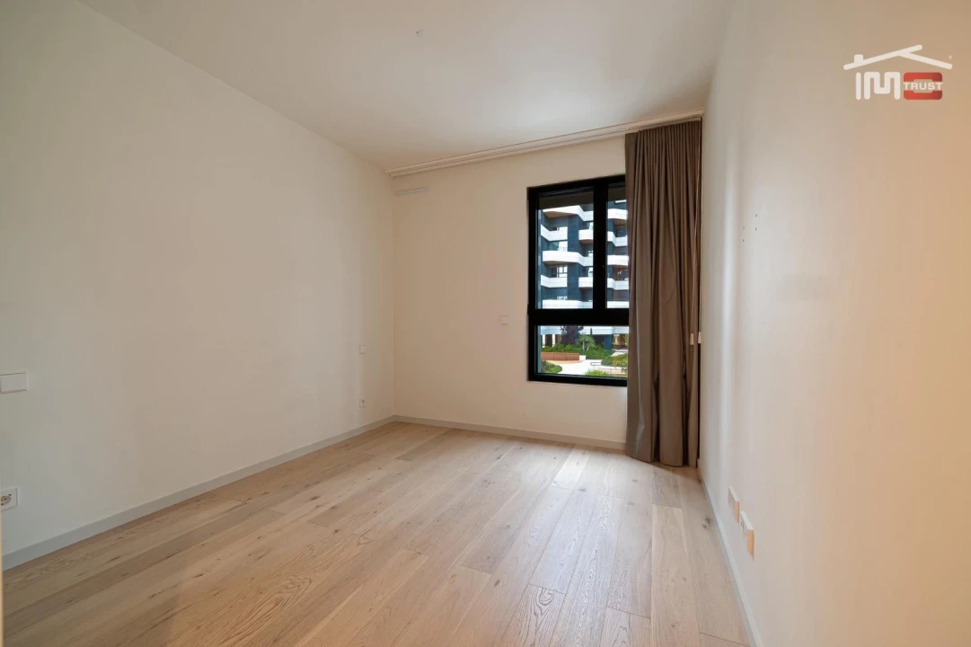 Apartamento T2 para Venda em Parque das Nações Foto 16