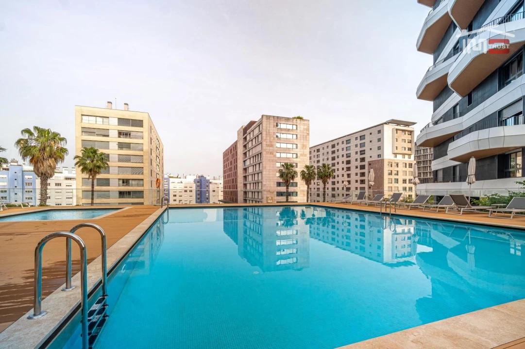 Apartamento T2 para Venda em Parque das Nações Foto 24