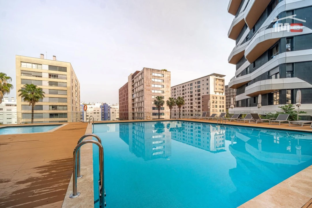 Apartamento T2 para Venda em Parque das Nações Foto 2
