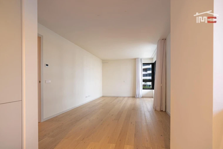 Apartamento T2 para Venda em Parque das Nações Foto 9