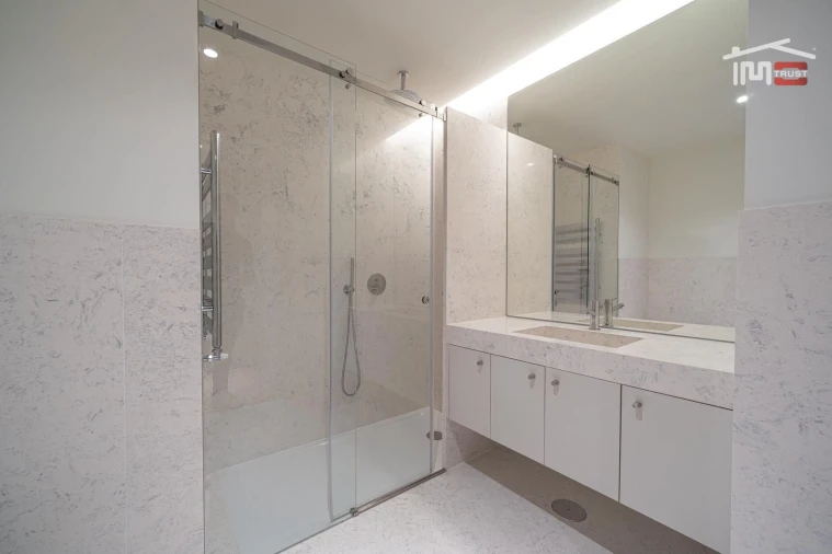 Apartamento T2 para Venda em Parque das Nações Foto 17