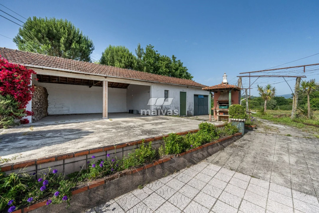 Moradia T3 para Venda em Pico de Regalados, Gondiães e Mós Foto 24