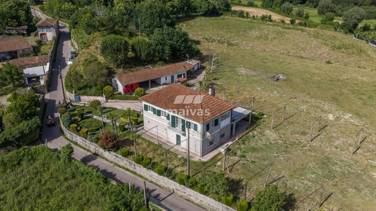 Moradia T3 para Venda em Pico de Regalados, Gondiães e Mós Foto 27