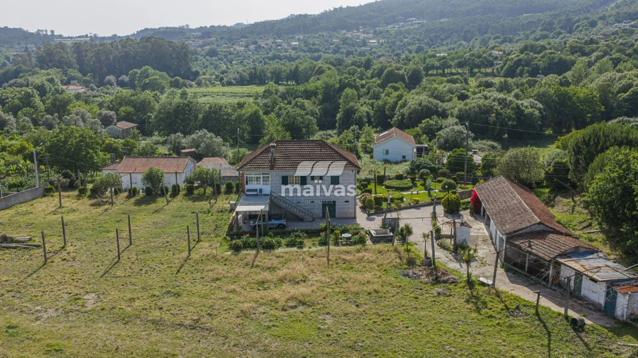 Moradia T3 para Venda em Pico de Regalados, Gondiães e Mós Foto 35