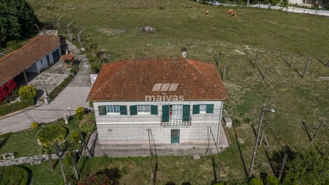 Moradia T3 para Venda em Pico de Regalados, Gondiães e Mós
