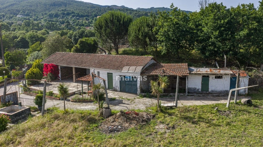 Moradia T3 para Venda em Pico de Regalados, Gondiães e Mós Foto 6