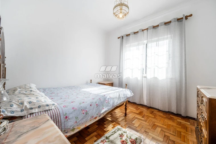 Moradia T3 para Venda em Pico de Regalados, Gondiães e Mós Foto 14