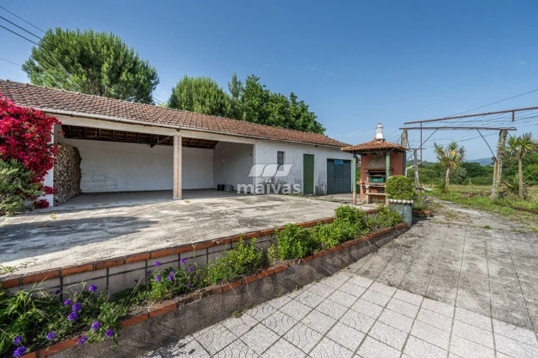 Moradia T3 para Venda em Pico de Regalados, Gondiães e Mós Foto 24