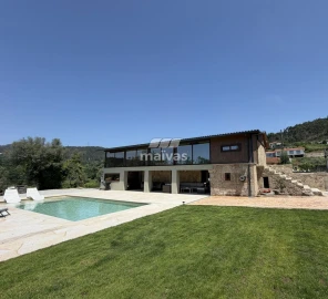 Moradia T3 para Venda em Dossãos