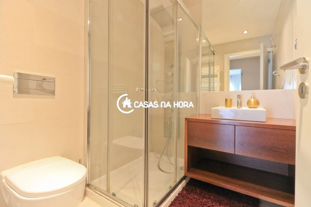 Apartamento T2 para Arrendamento em Paranhos Foto 3