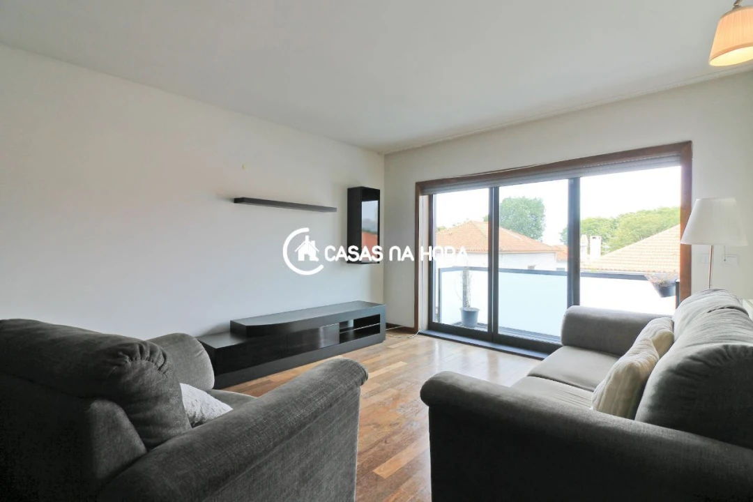 Apartamento T2 para Arrendamento em Paranhos Foto 22