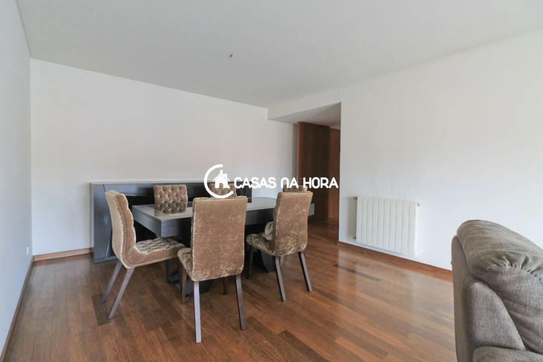 Apartamento T2 para Arrendamento em Paranhos Foto 24