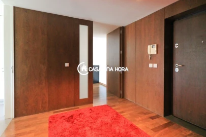 Apartamento T2 para Arrendamento em Paranhos
