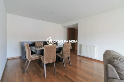 Apartamento T2 para Arrendamento em Paranhos