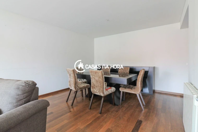 Apartamento T2 para Arrendamento em Paranhos Foto 2