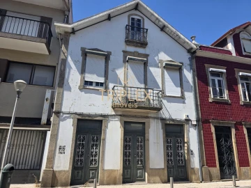 Moradia T4 para Venda em Bougado (São Martinho e Santiago)