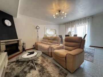 Apartamento T3 para Venda em Ovar, São João, Arada e São Vicente de Pereira Jusã