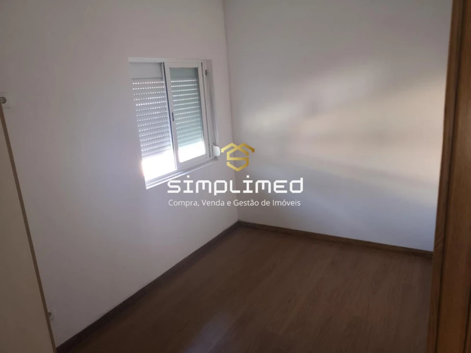 Apartamento T1 para Venda em Barreiro e Lavradio Foto 9