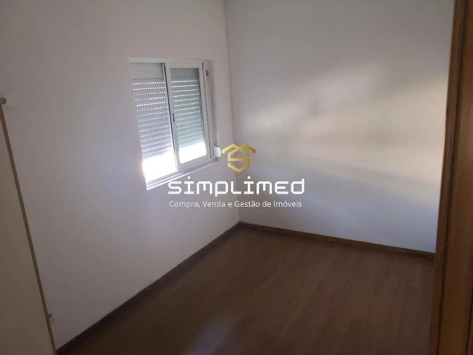 Apartamento T1 para Venda em Barreiro e Lavradio Foto 9