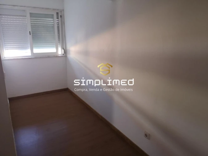Apartamento T1 para Venda em Barreiro e Lavradio Foto 12