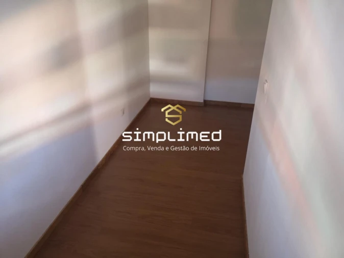 Apartamento T1 para Venda em Barreiro e Lavradio Foto 8