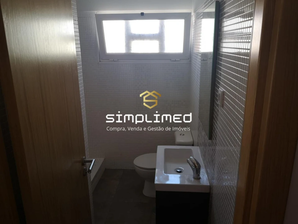 Apartamento T1 para Venda em Barreiro e Lavradio Foto 13