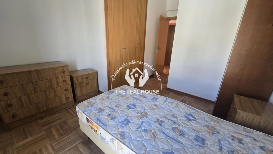 Apartamento T2 para Venda em Caniço Foto 18