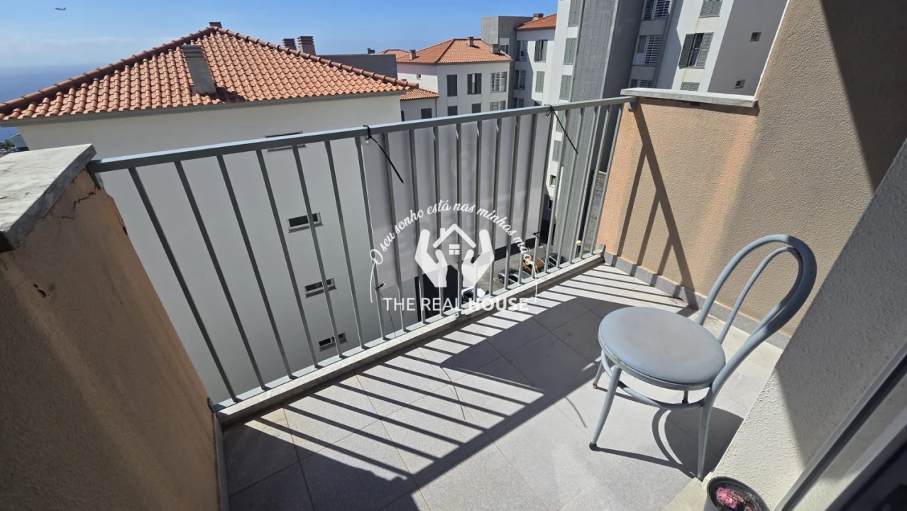 Apartamento T2 para Venda em Caniço Foto 20